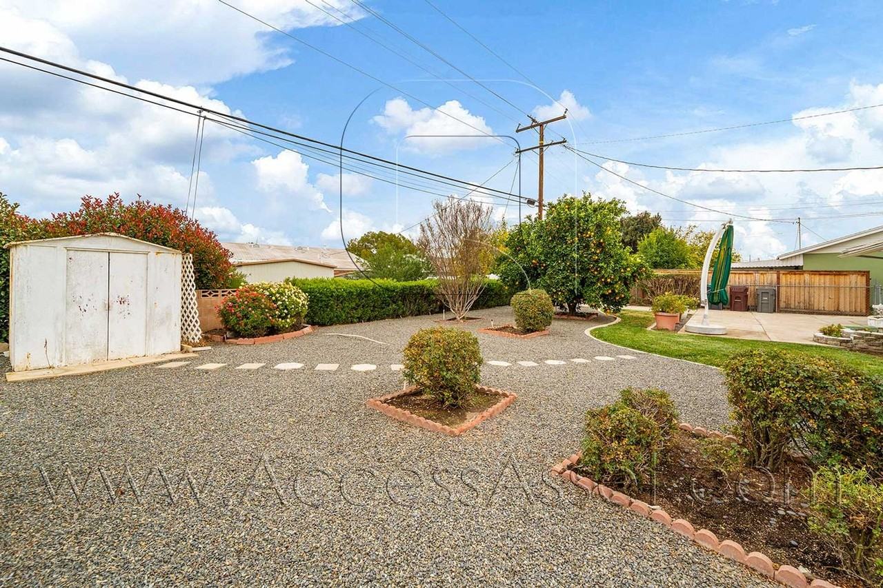 29090 Del Monte Drive - Photo 6 of 35