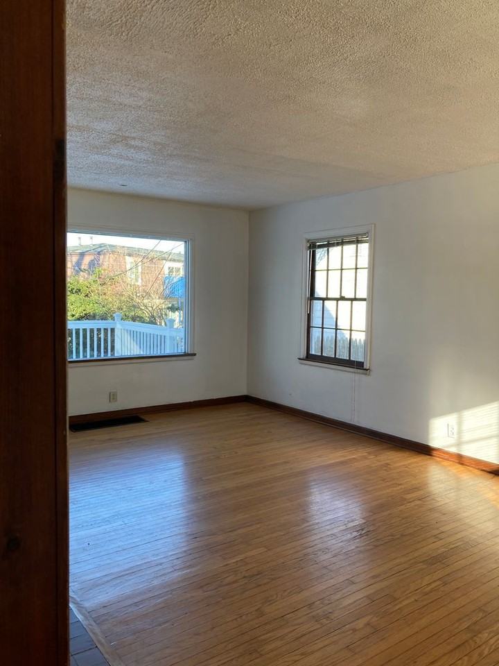 212 W Roosevelt St - Photo 2 of 23