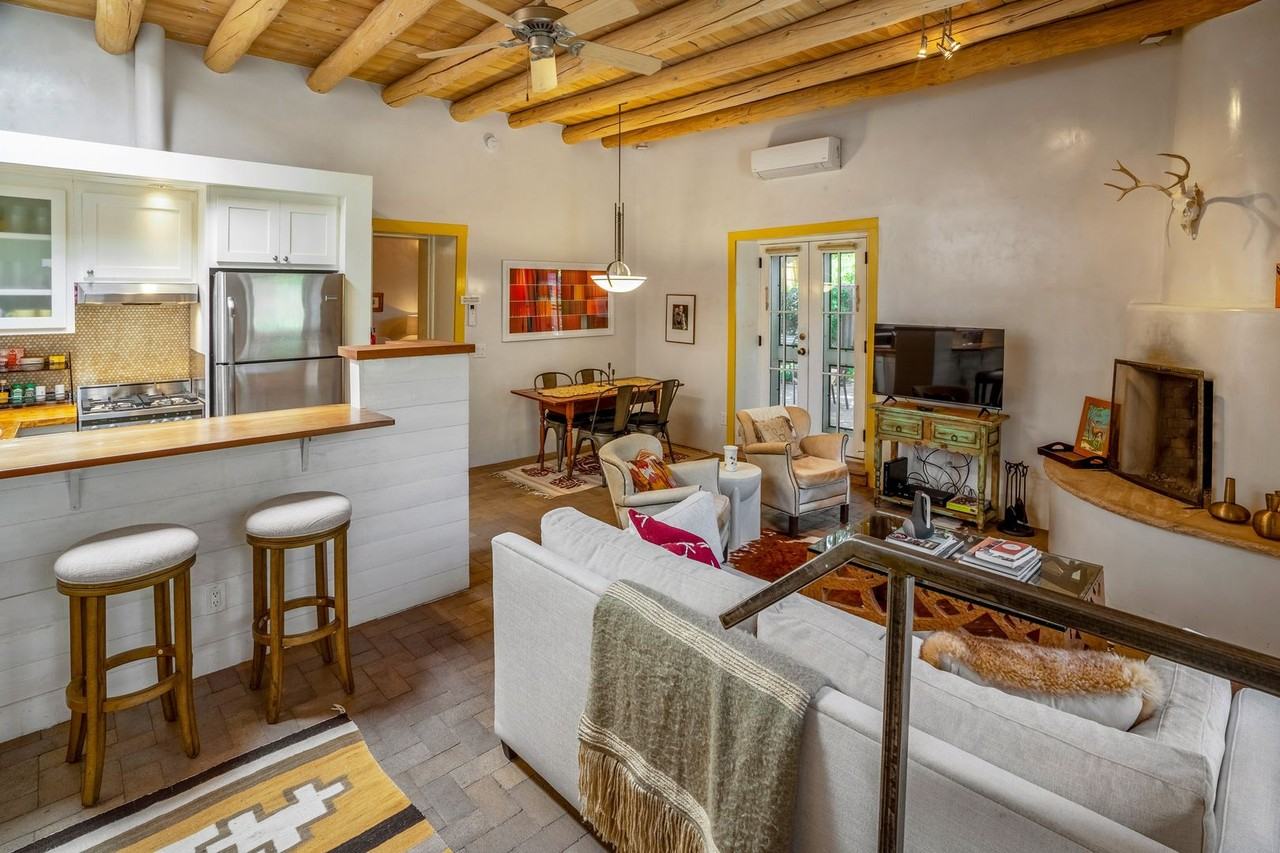 573 West San Francisco Street #B - Photo 6 of 34