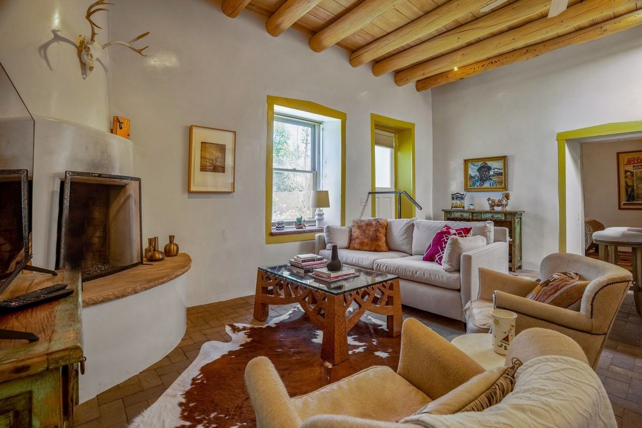 573 West San Francisco Street #B - Photo 7 of 34