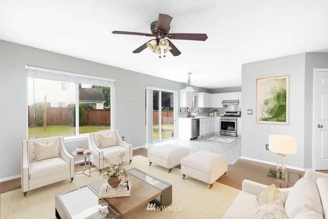 11206 186th Street Court East - Photo 3 of 17