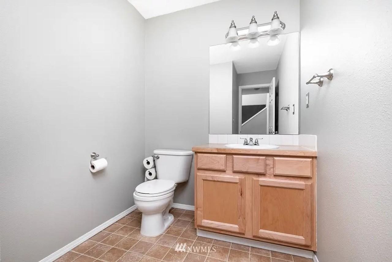 11206 186th Street Court East - Photo 5 of 17