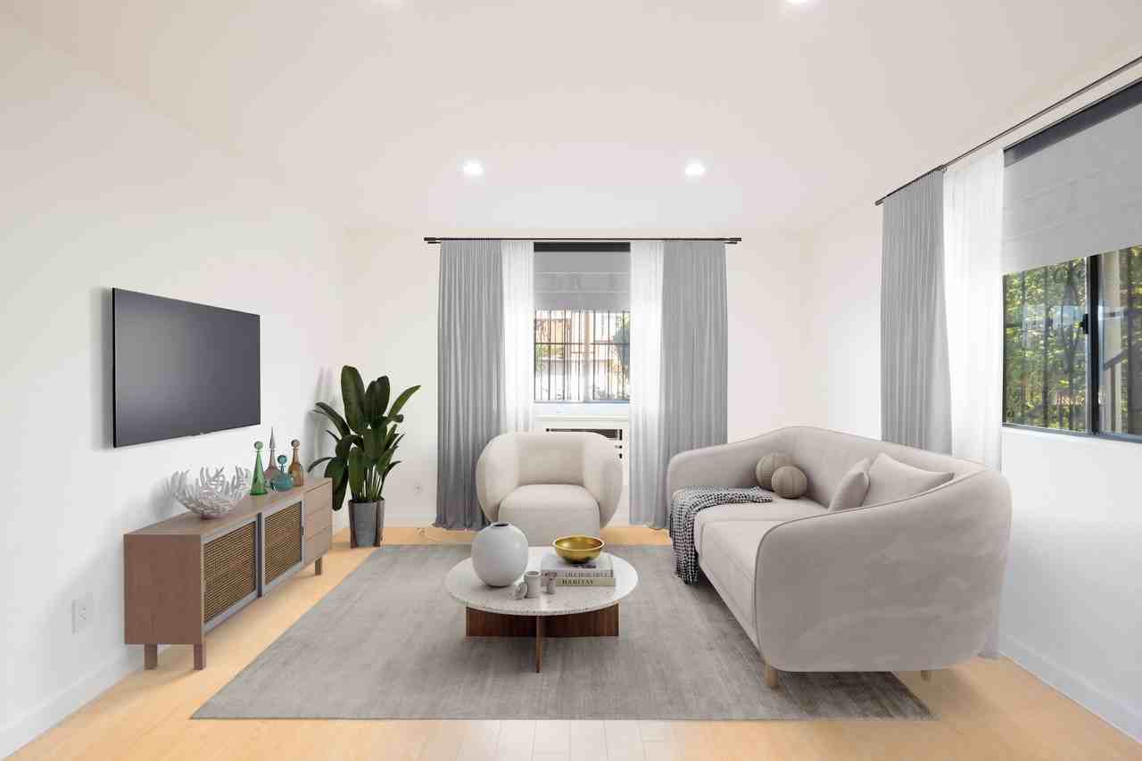 980 White Knoll Dr - Photo 2 of 6