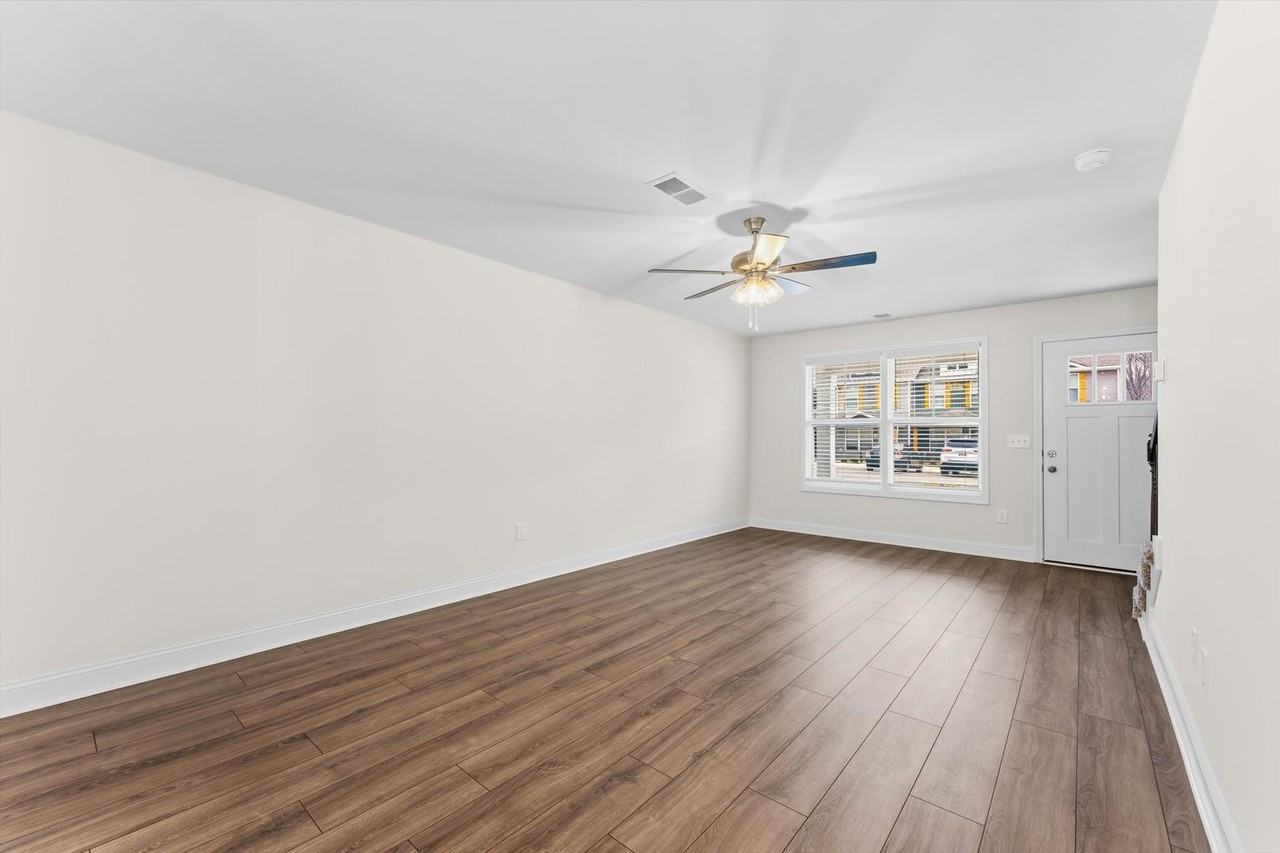 111 Quarry Point Dr - Photo 6 of 19