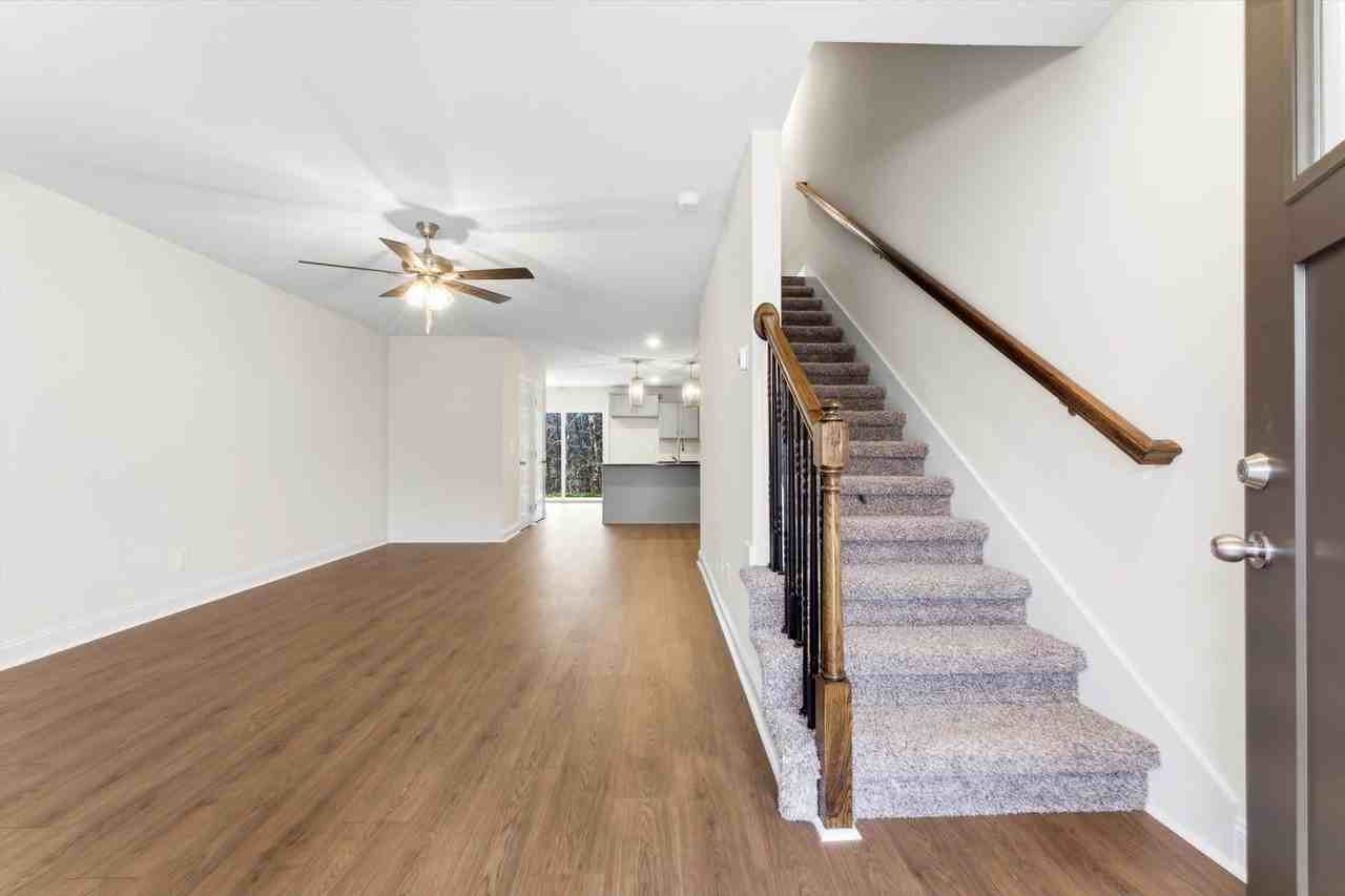 117 Quarry Point Dr - Photo 4 of 20