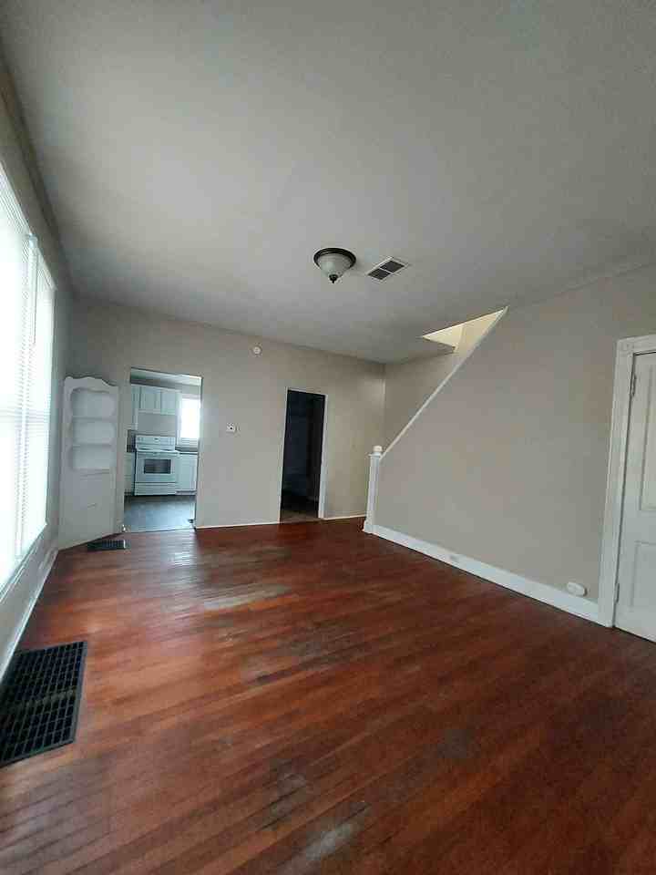 30 S 6th St - Photo 2 of 9