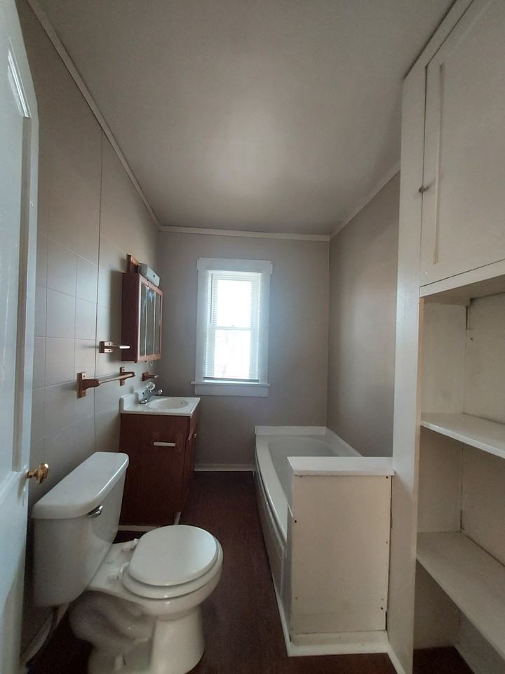 30 S 6th St - Photo 3 of 9