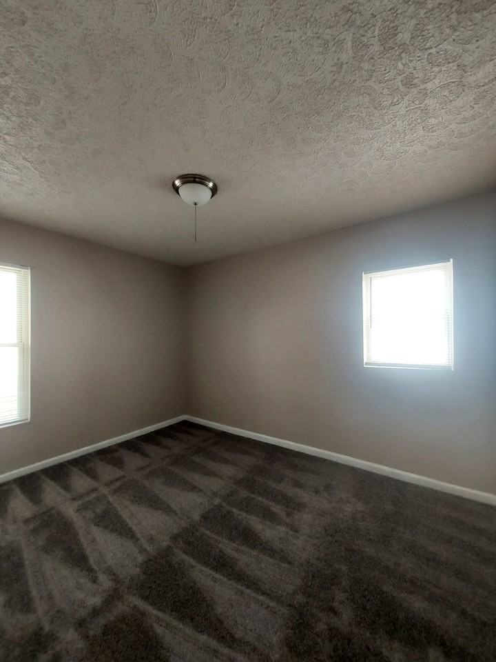 30 S 6th St - Photo 4 of 9