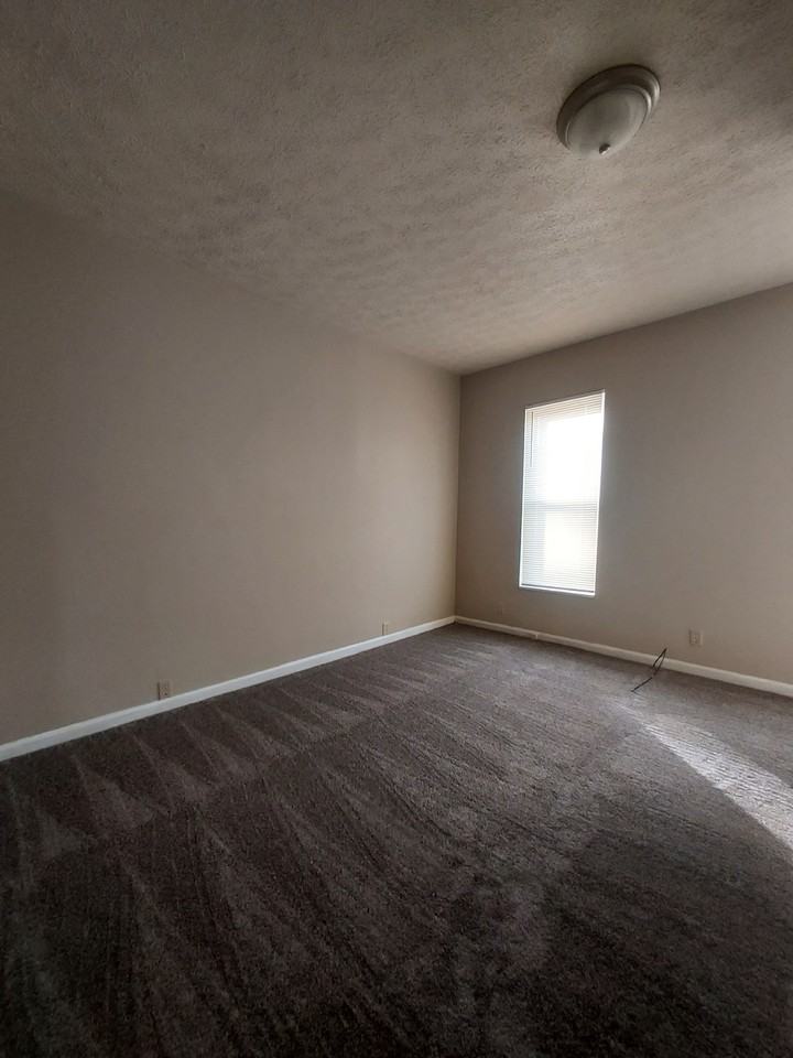 30 S 6th St - Photo 7 of 9