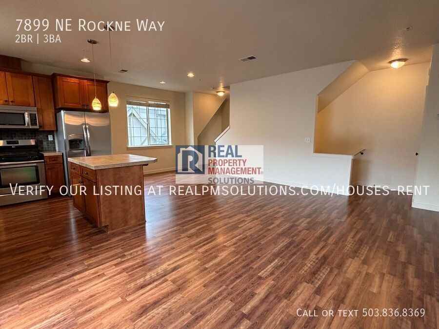 7899 Ne Rockne Way - Photo 4 of 22