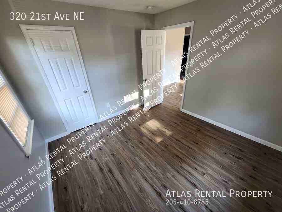 320 21st Ave Ne - Photo 6 of 10