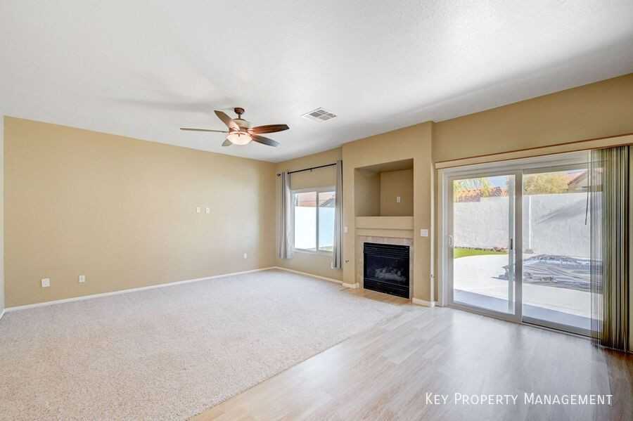 9684 Summer Cypress St - Photo 3 of 17