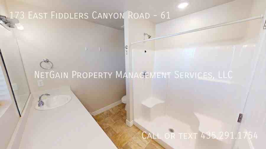 173 E Fiddlers Canyon Rd #61 - Photo 7 of 33