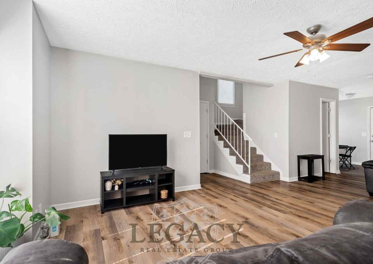 748 Lake Terrace Dr #1 - Photo 5 of 27