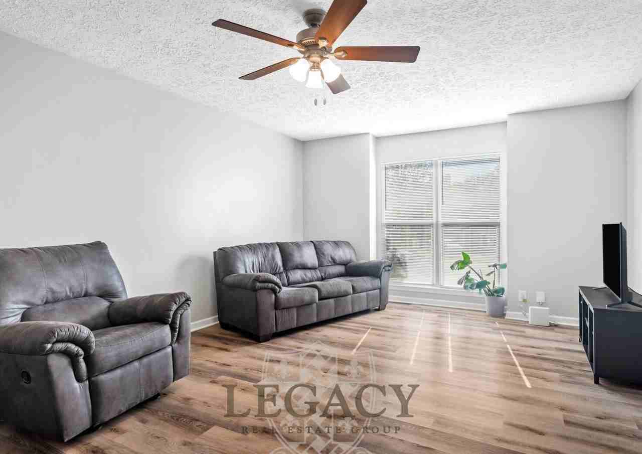 748 Lake Terrace Dr #1 - Photo 6 of 27