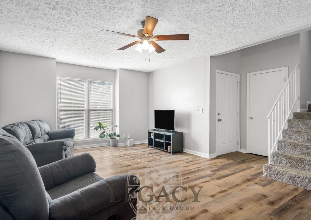 748 Lake Terrace Dr #1 - Photo 7 of 27