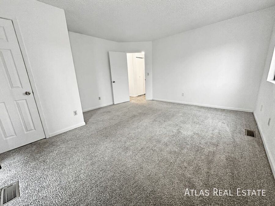 5550 Bonita Village Rd - Photo 6 of 28