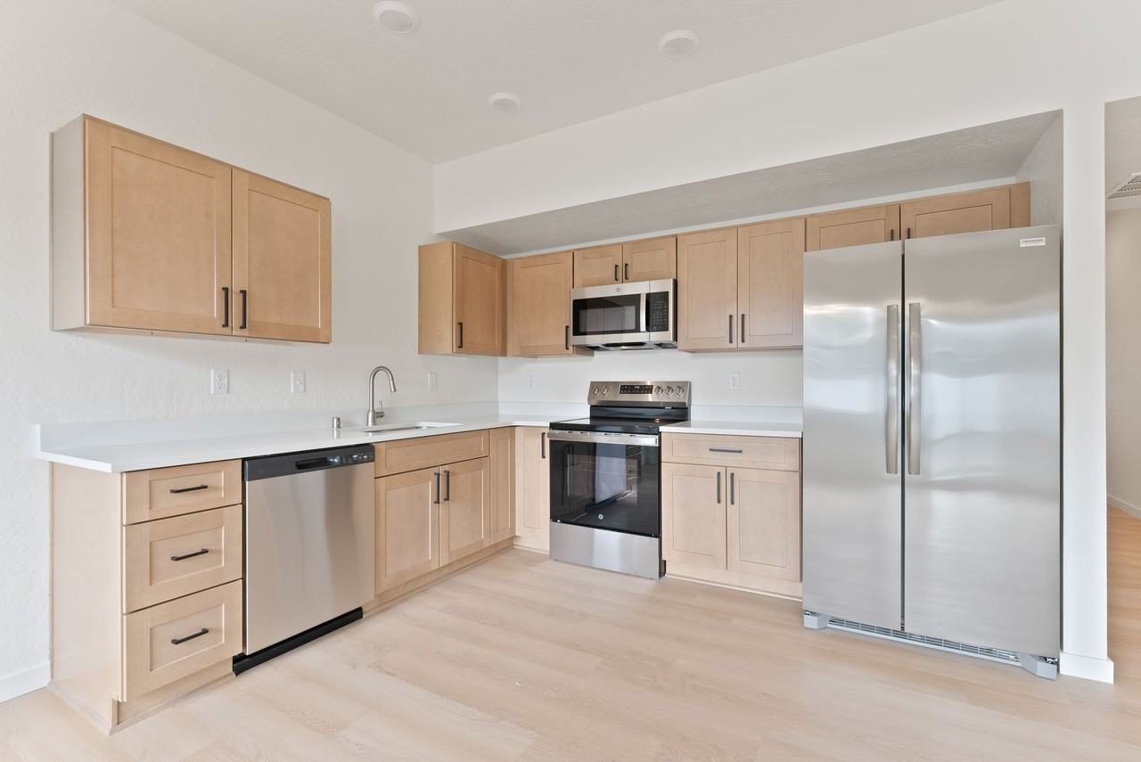 19302 E Sprague Ave #1 - Photo 6 of 24