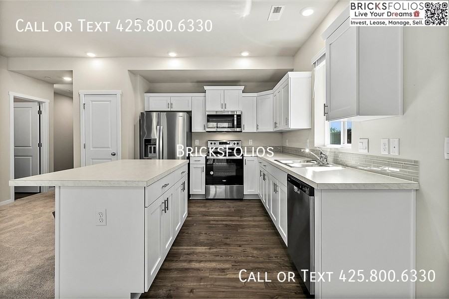 4261 Pronghorn Pl - Photo 3 of 38