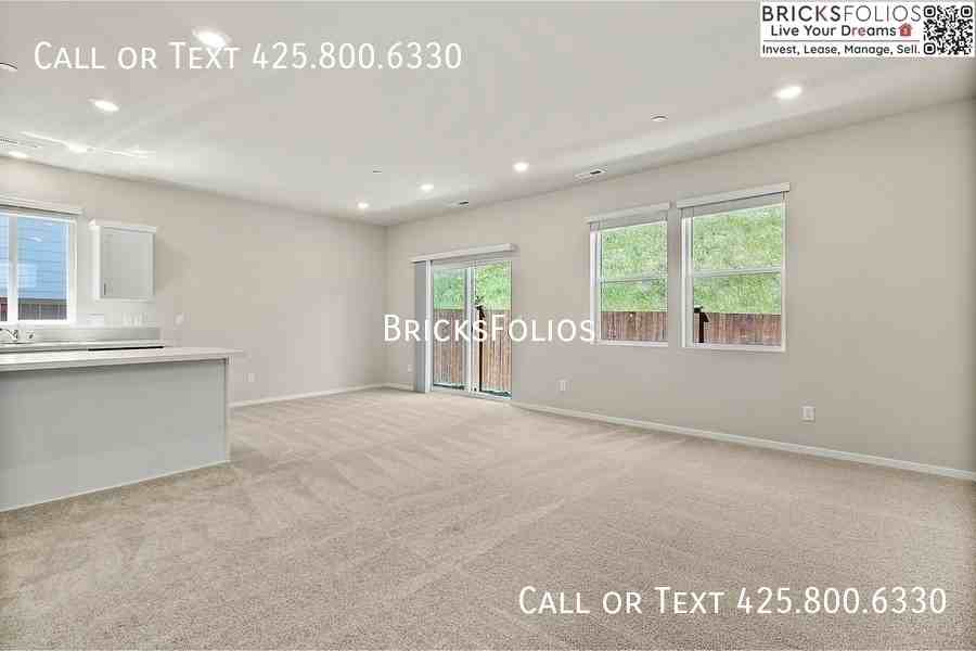 4261 Pronghorn Pl - Photo 2 of 38