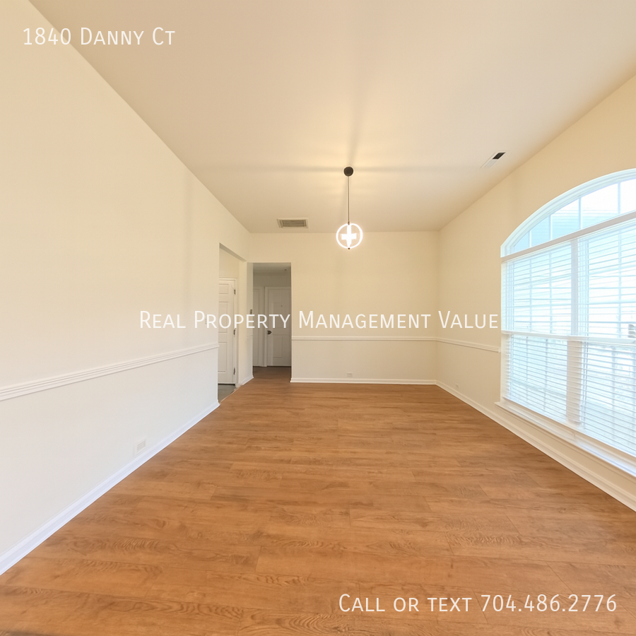 1840 Danny Court - Photo 3 of 29