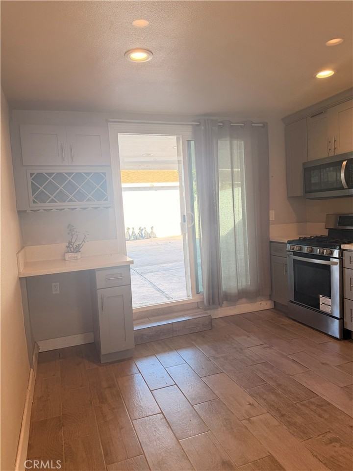 18631 Warren Ave #18631 - Photo 7 of 33