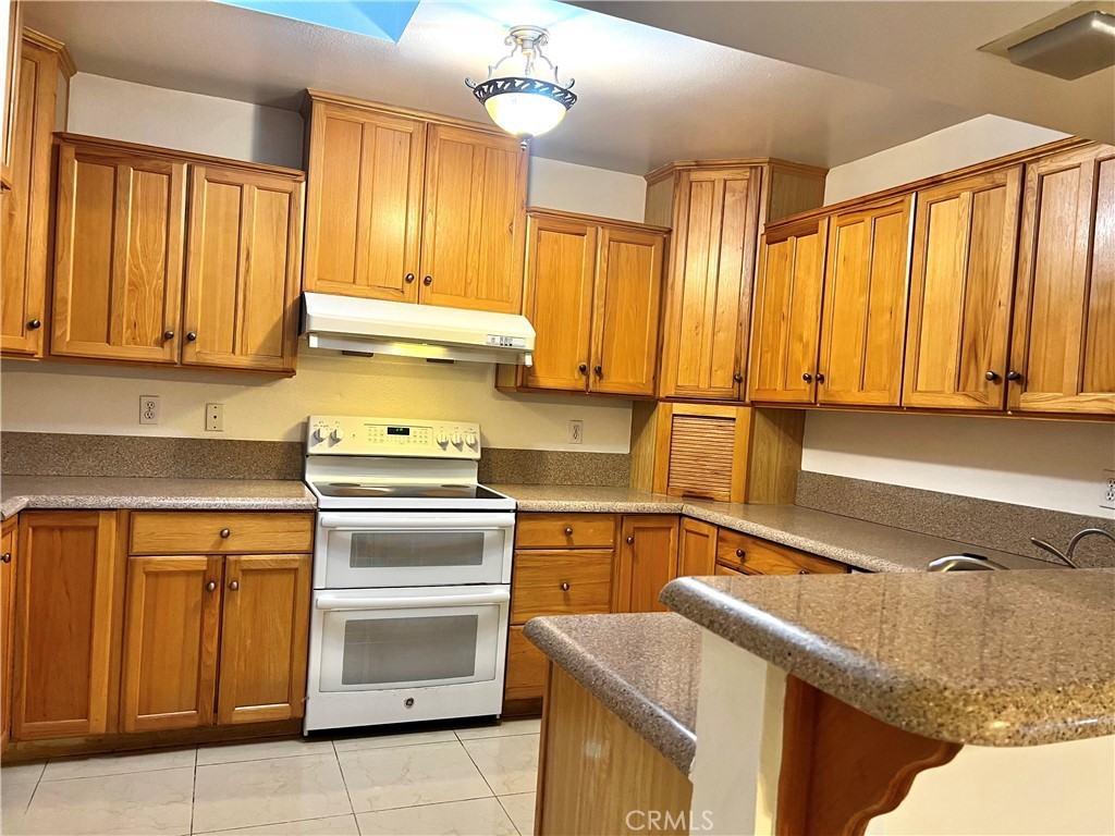 540 Fairview Ave #540 - Photo 6 of 50