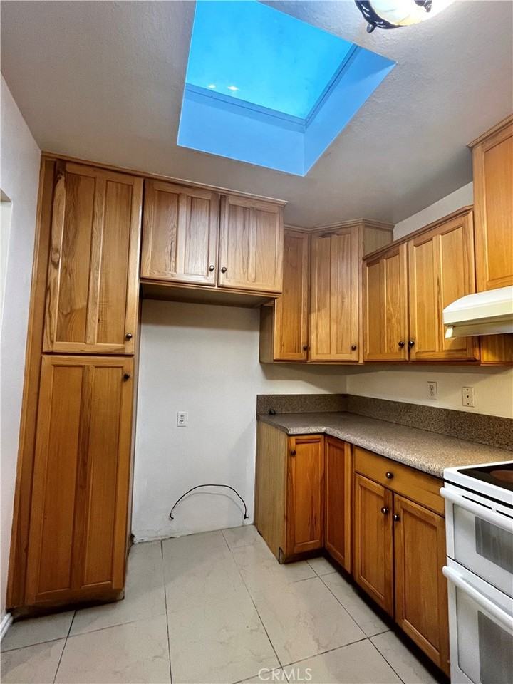 540 Fairview Ave #540 - Photo 7 of 50