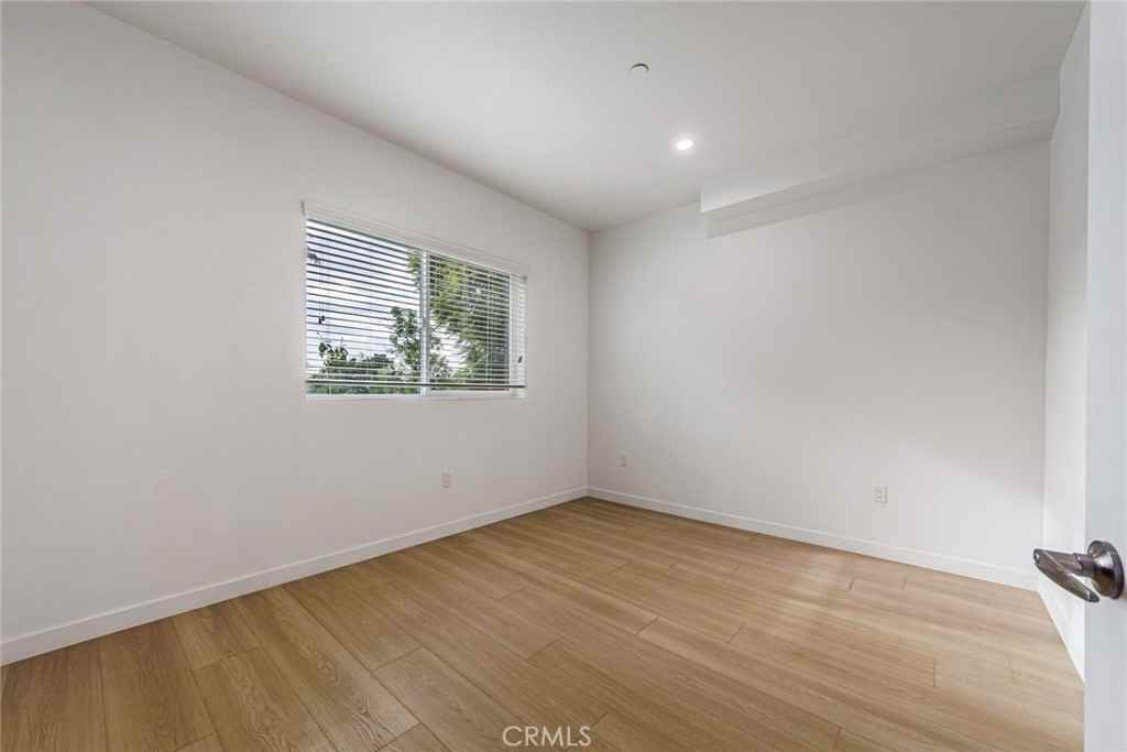 11839 1/2 Runnymede St #11839 - Photo 2 of 27