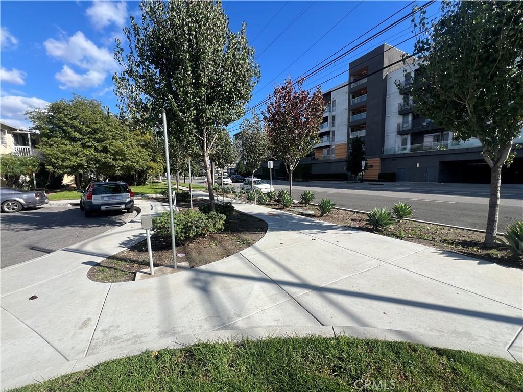 3501 West Alameda Avenue #3501 - Photo 2 of 14