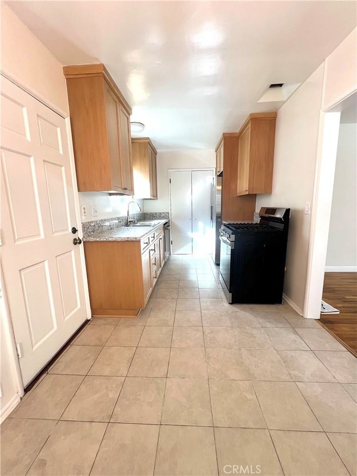 3501 West Alameda Avenue #3501 - Photo 3 of 14