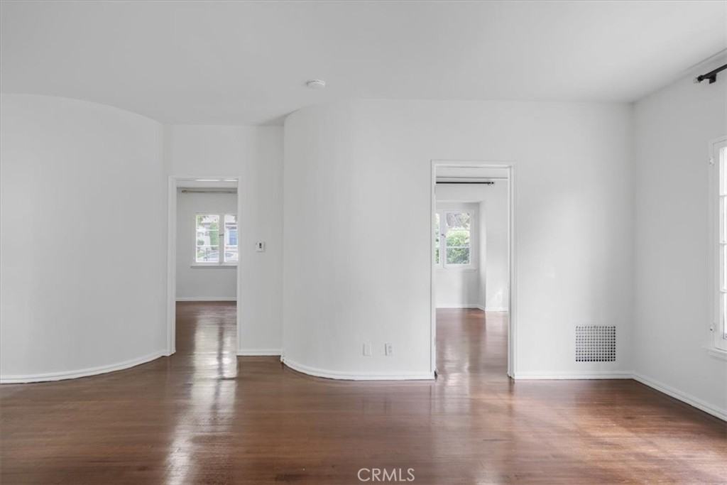 1423 Washington Avenue #1423-1 - Photo 2 of 21