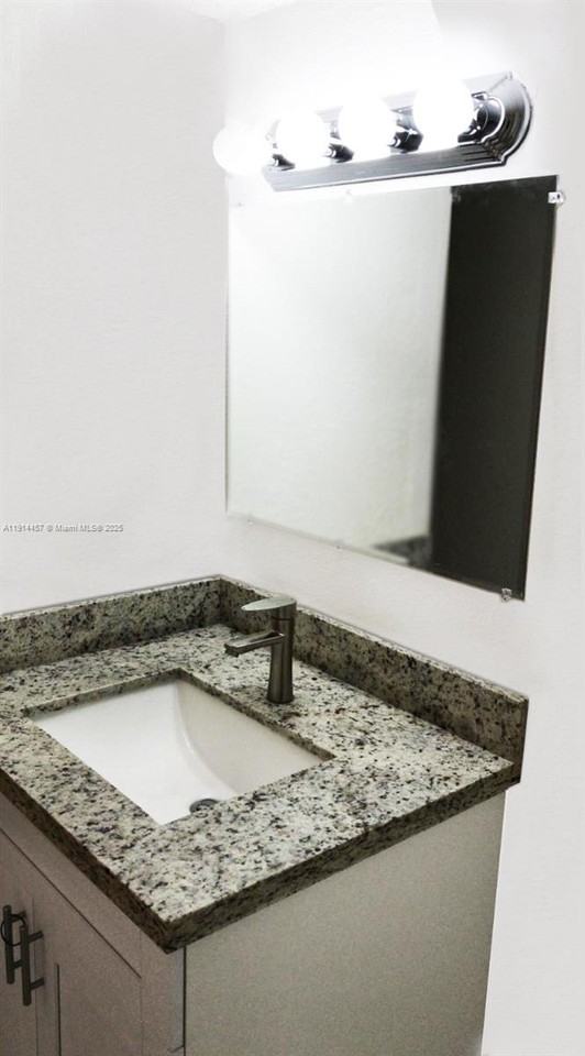 1750 Nw 55th Ave #1750-102 - Photo 5 of 12