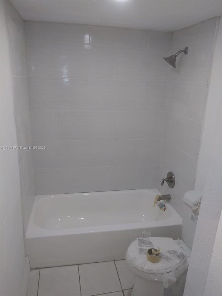 1750 Nw 55th Ave #1750-102 - Photo 6 of 12