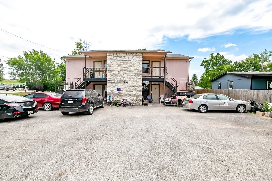 8419 Riverstone Dr #8419D - Photo 5 of 13