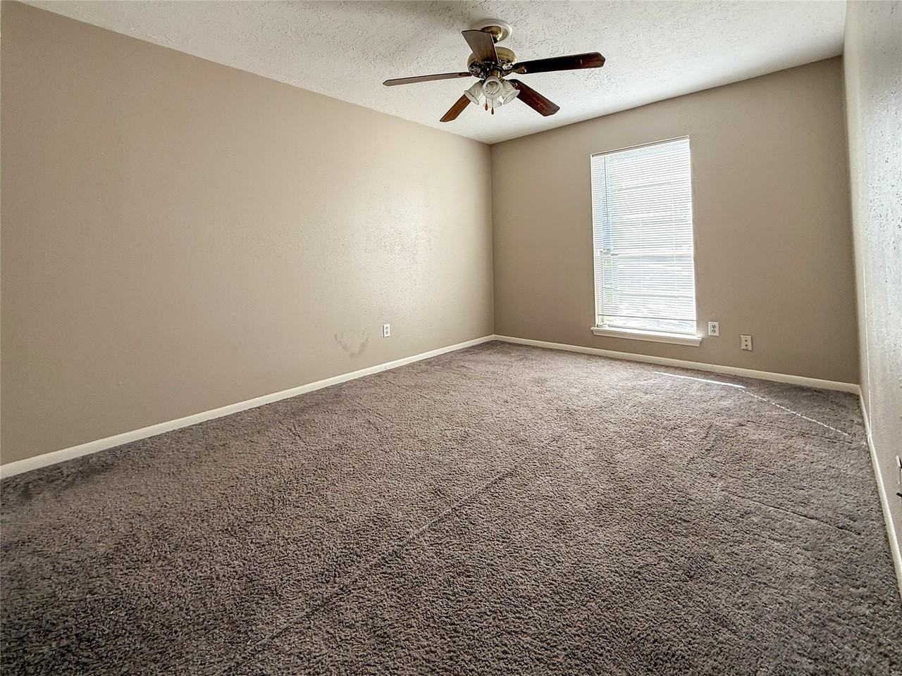 2906 Quail Valley East Drive #2906 - Photo 2 of 16