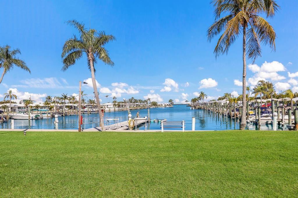 573 Spanish Dr N #573 - Photo 6 of 40