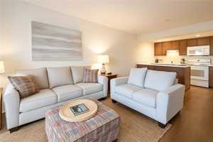 featured image of 935 East Causeway Boulevard