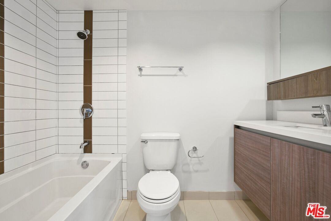 3458 East 7th Street #3458-1106 - Photo 4 of 25