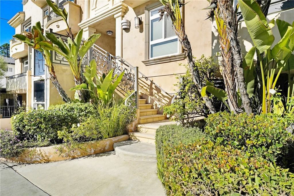 11323 Huston Street #11323-11 - Photo 2 of 20