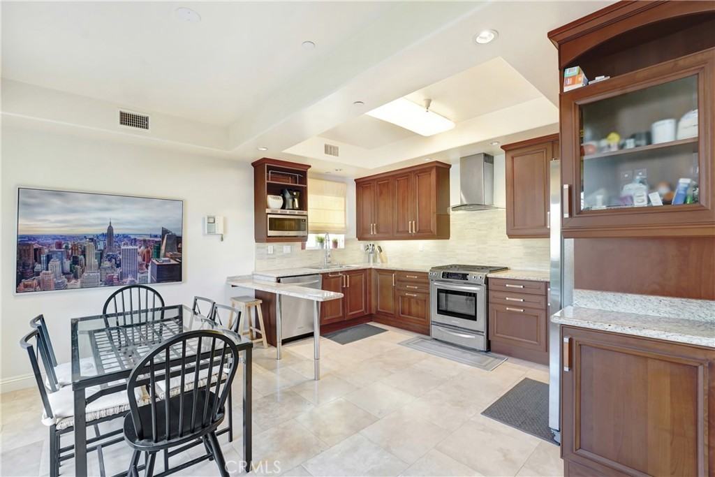 11323 Huston Street #11323-11 - Photo 5 of 20