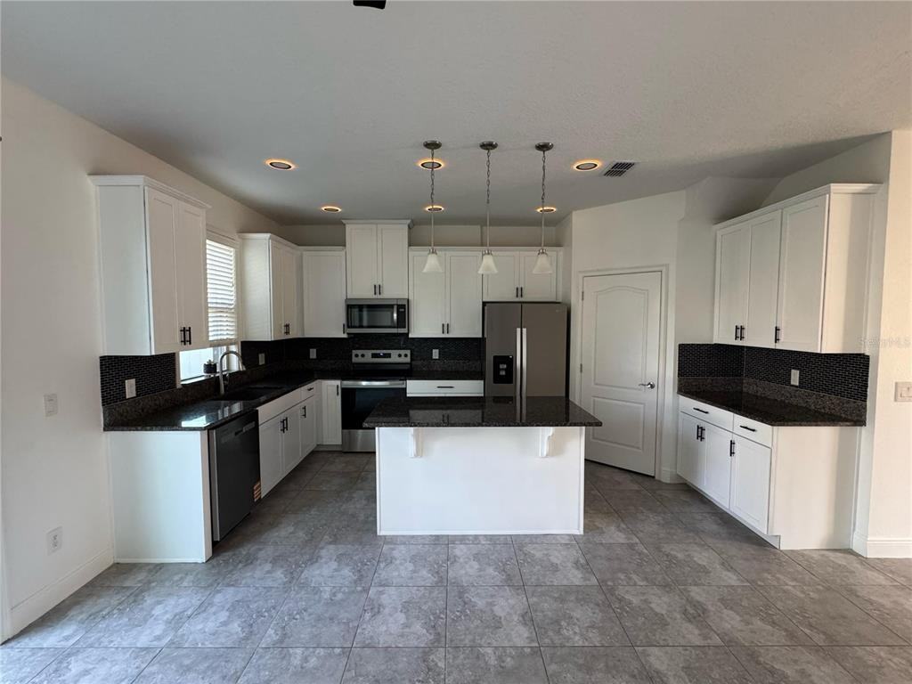 14088 Tarvin St #14088 - Photo 7 of 30