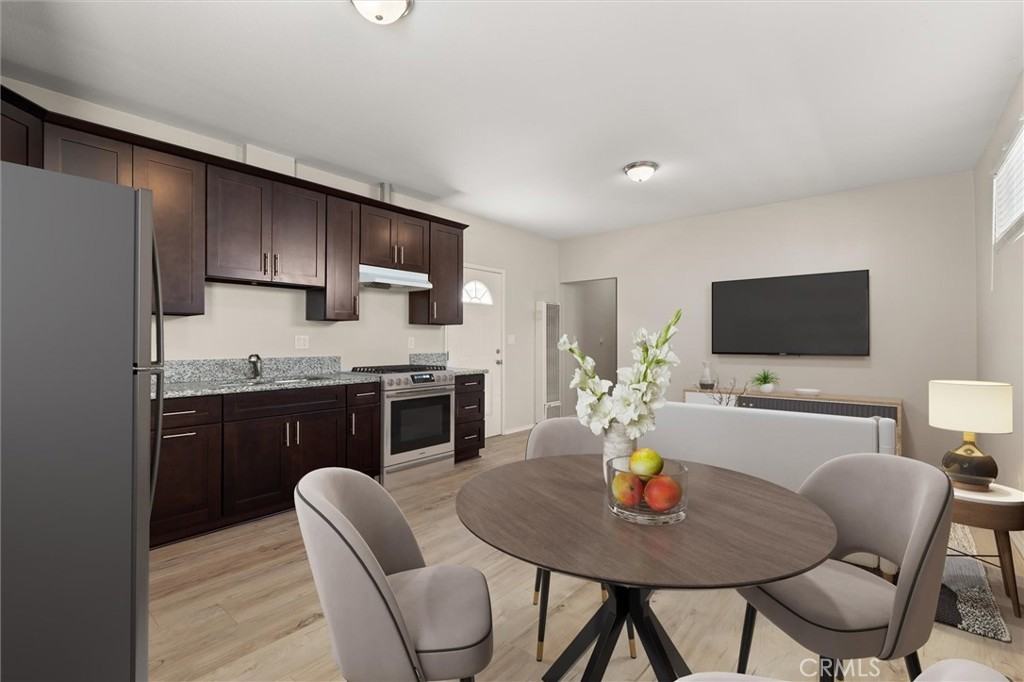 2907 Sawyer Street #29071-2 - Photo 6 of 9