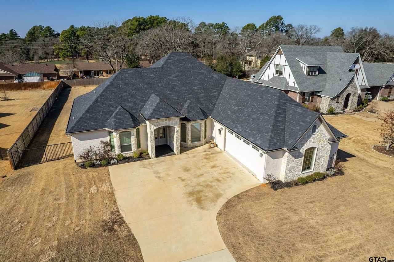 204 Winged Foot Drive #204 - Photo 2 of 48