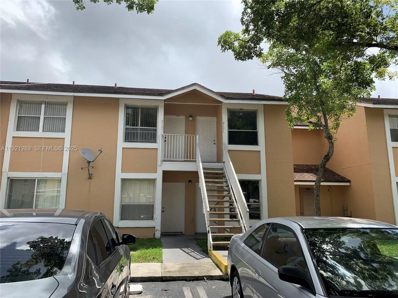 2171 Sw 80th Ter #2171-2171 - Photo 3 of 7