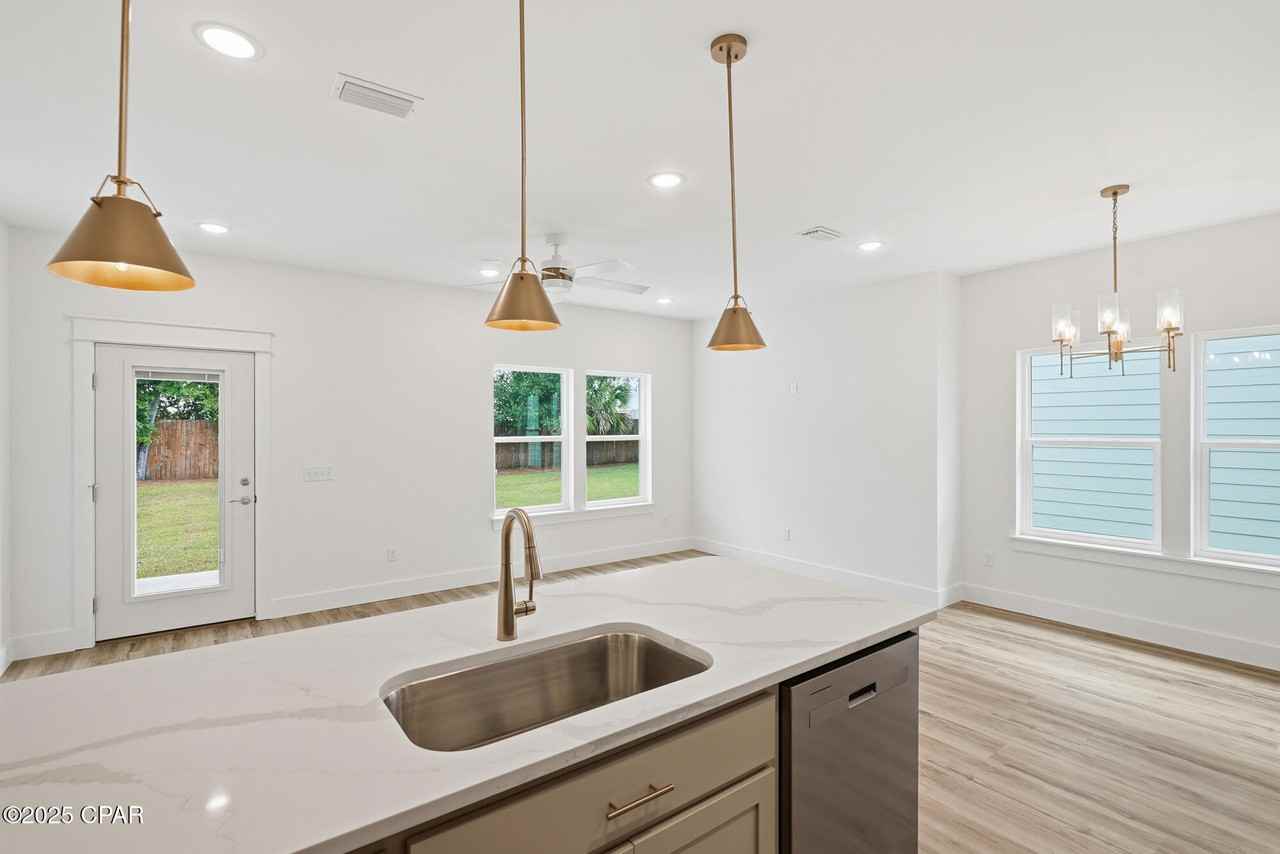 924 Grace Ave #924 - Photo 2 of 48