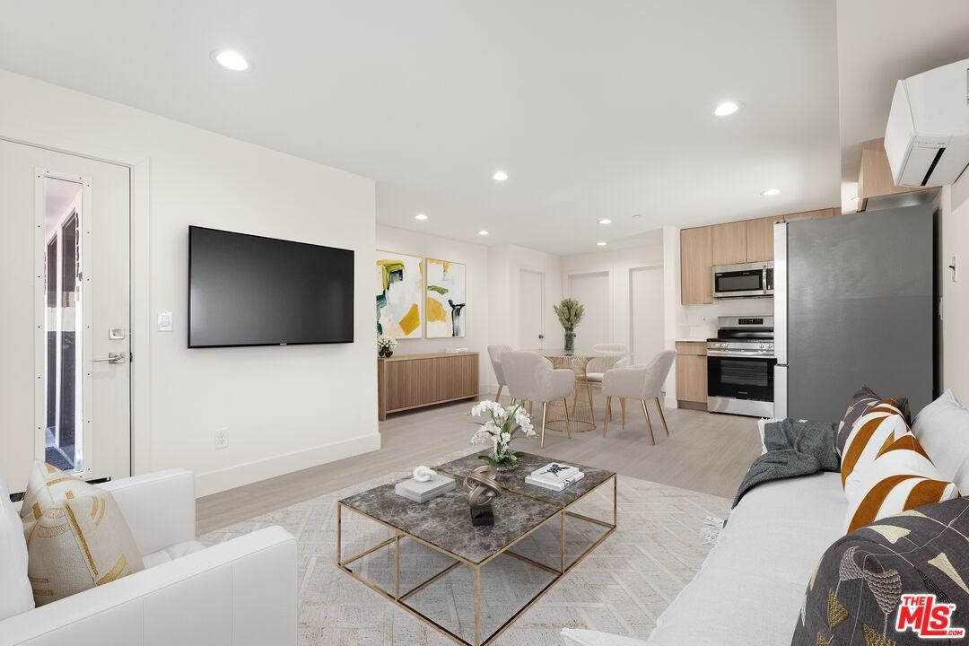 6943 Simpson Ave #6943 - Photo 2 of 8