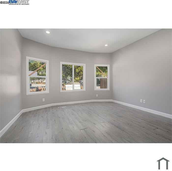 193 W Macarthur Blvd #193-1018 - Photo 6 of 9