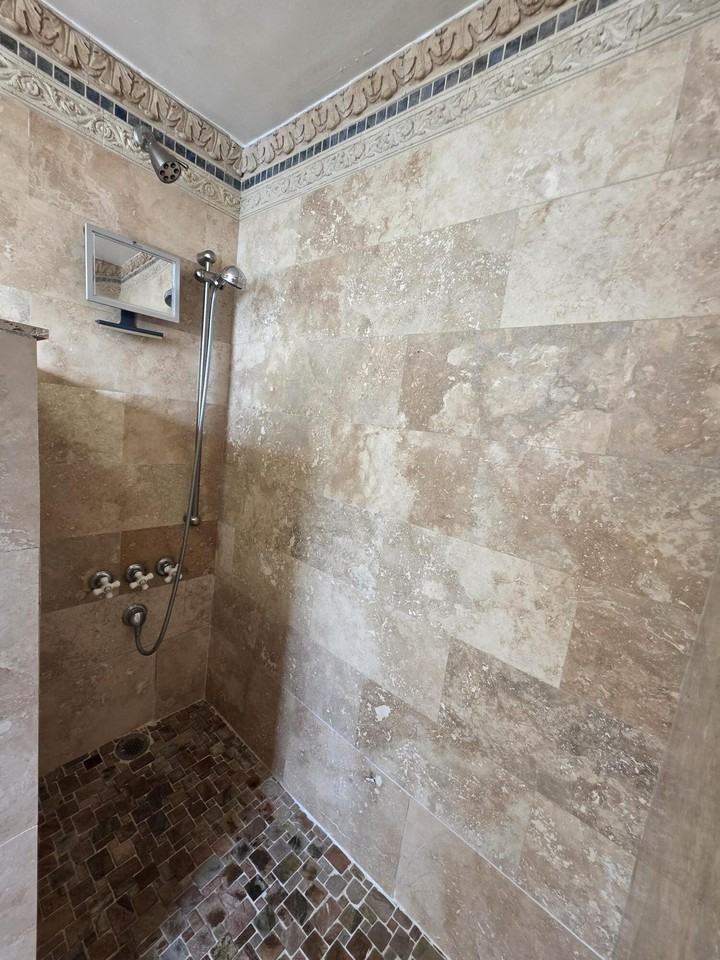 201 South Lakeside Drive #201-8