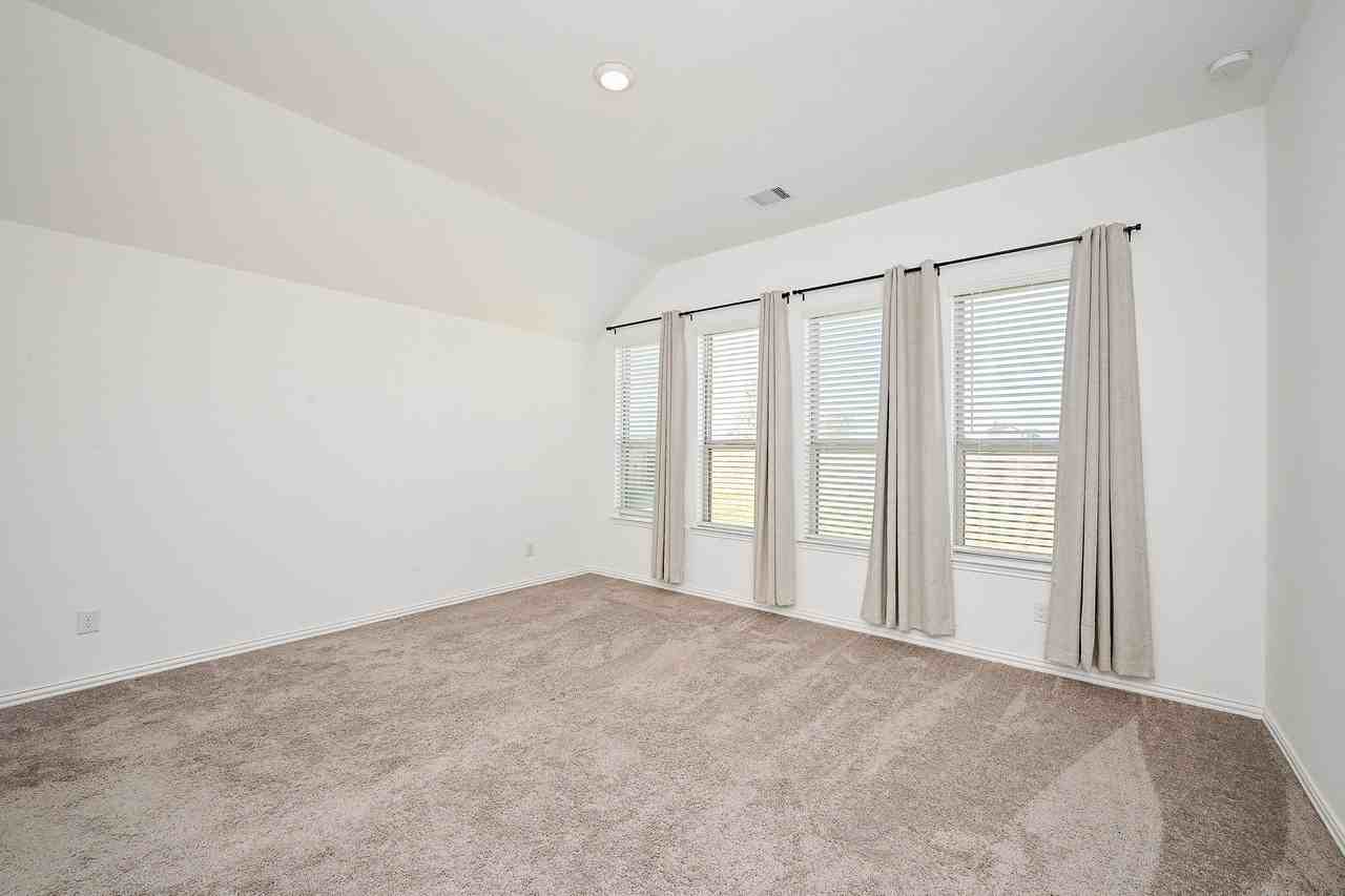 12503 Highgrove Springs Dr #12503 - Photo 2 of 20